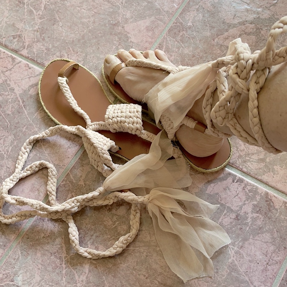 Kenny loves Penny Sandals